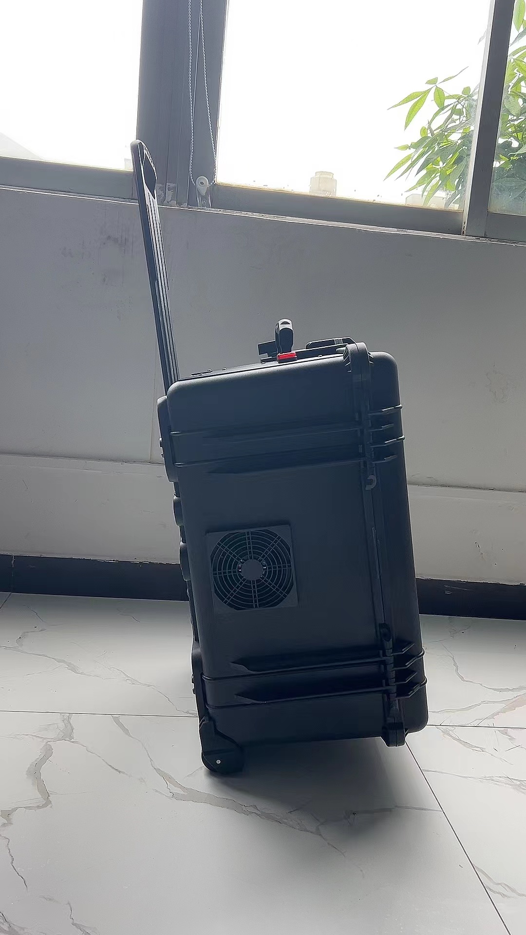 玉田手拉箱型移动通信干扰器